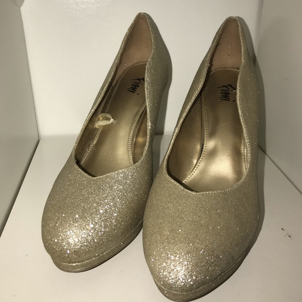 Sparkly heels!!